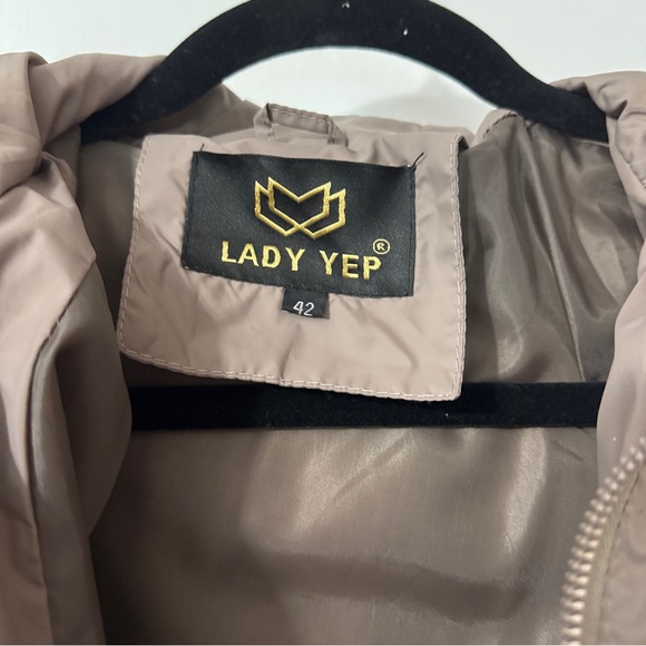 NEW JACKET - Picture 7 of 8